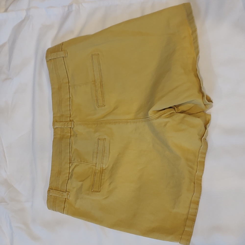 Shorts - Picture 3 of 3